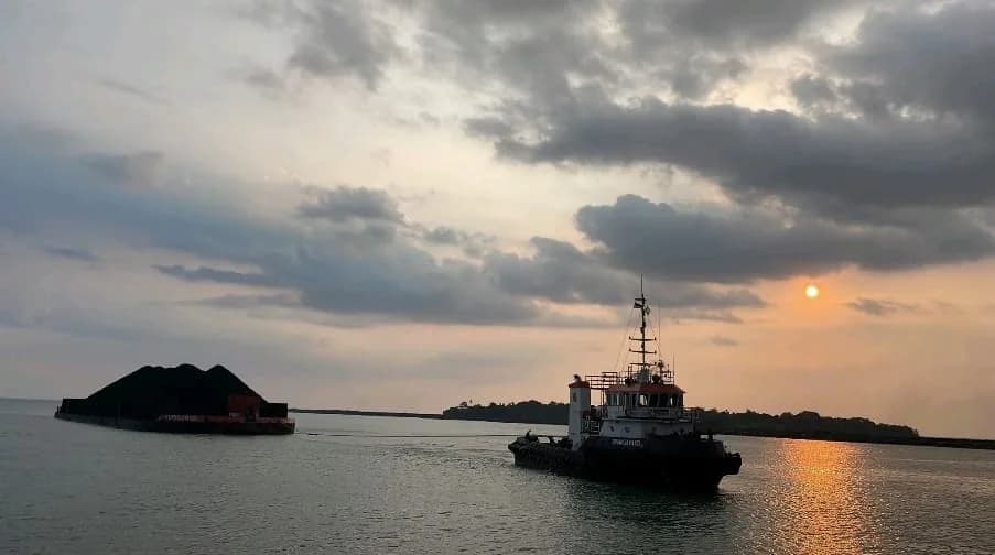 Tug & Barge Chartering